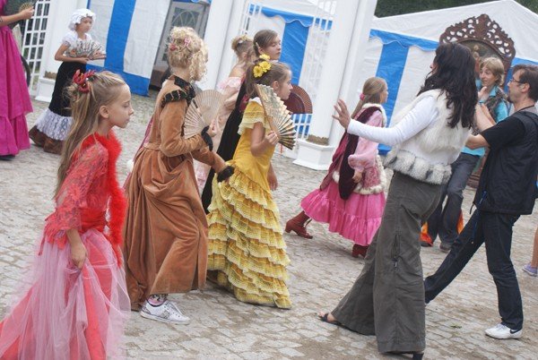 marysienka-wjedzie-do-cieplic-29374