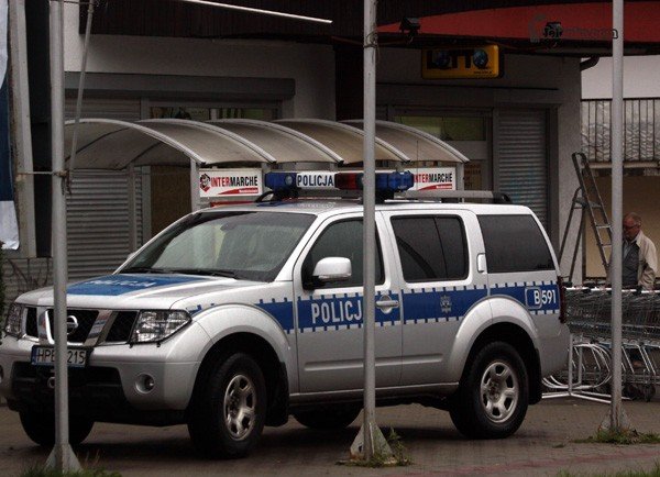 ukradli-bankomat-z-pieniedzmi-29427