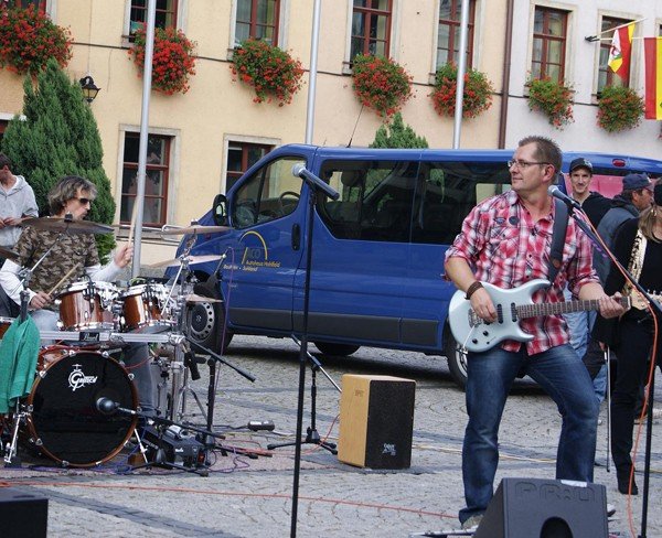otwarte-niebo-na-placu-ratuszowym-29521