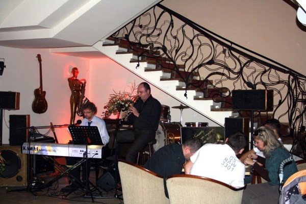 jazzujacy-powiew-jesieni-w-casparze-29528