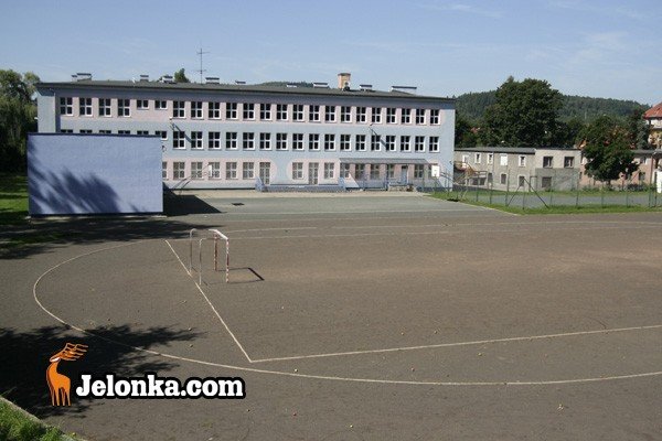 brak-chetnych-na-szefa-pechowej-trzynastki-29596