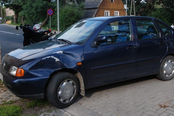 wyprzedza-na-pasach-auto-policjanta-29617