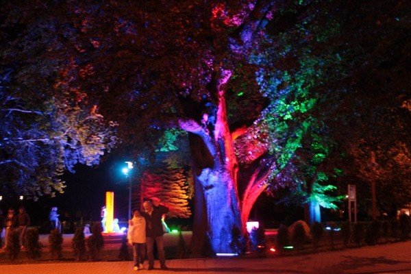 ozywajace-barwy-iluminacji-pod-sniezka-29632