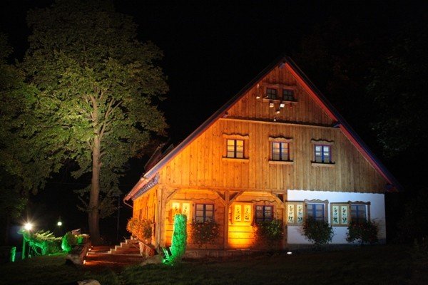 ozywajace-barwy-iluminacji-pod-sniezka-29632