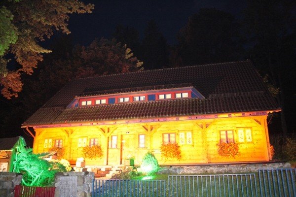 ozywajace-barwy-iluminacji-pod-sniezka-29632