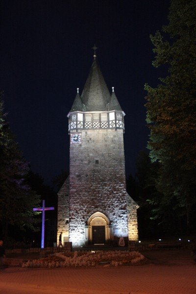 ozywajace-barwy-iluminacji-pod-sniezka-29632