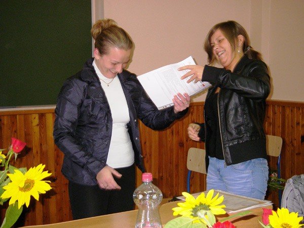 odebrali-dyplomy-i-gratulacje-29684