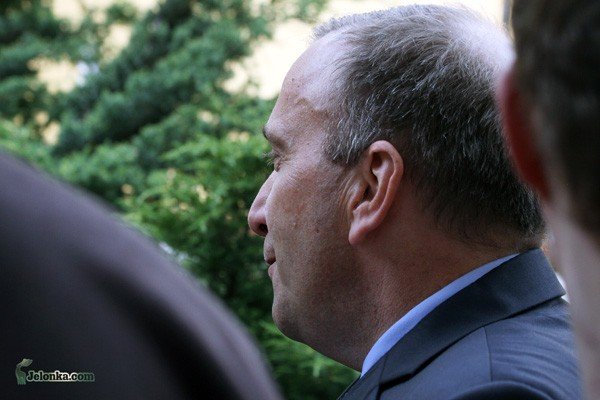 G. Schetyna przed Filharmonią Dolnośląską. 30 VII 2010 roku