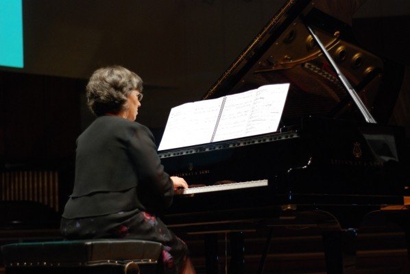 niech-pacza-dzwieki-w-twym-pianinie-29864