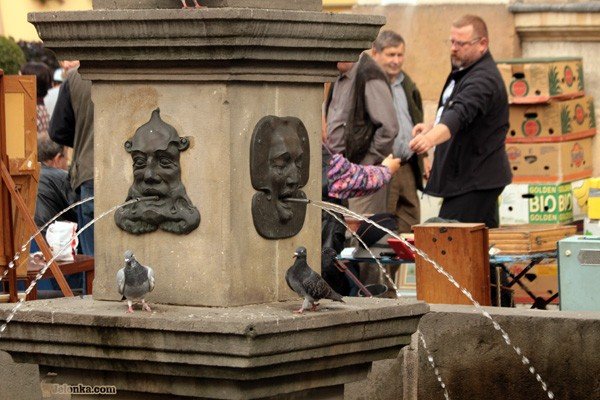 jarmarczna-starowka-starocie-w-odwrocie-29886