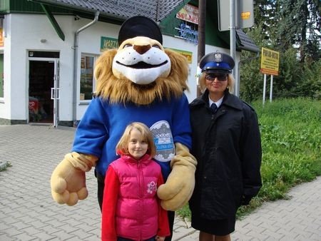 policjanci-w-szostce-o-bezpieczenstwie-na-drodze-29911