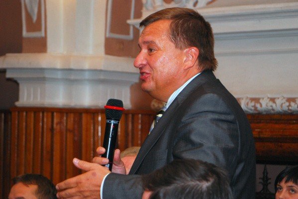 o-niepaleniu-smieci-w-sali-kominkowej-29983