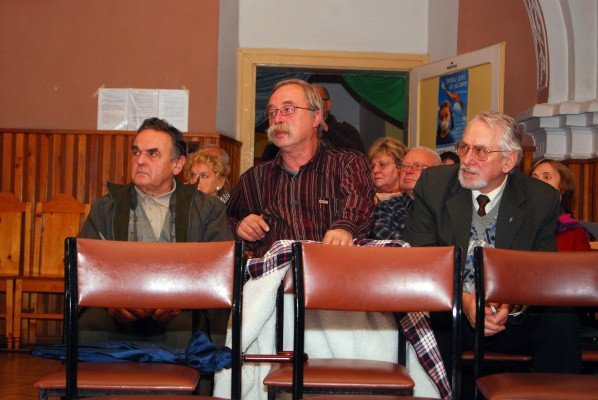 o-niepaleniu-smieci-w-sali-kominkowej-29983