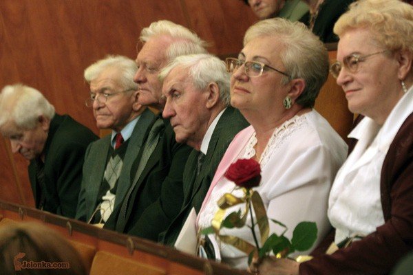 modsi-sa-szybsi-seniorzy-znaja-skroty-30002