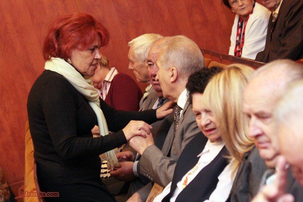 modsi-sa-szybsi-seniorzy-znaja-skroty-30002