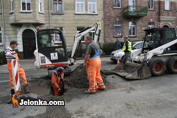 roboty-drogowe-potrwaja-prawie-dwa-miesiace-30112