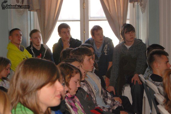 bolesny-upadek-po-narkotykowym-odlocie-30135