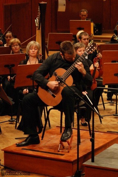 gitarowy-popis-wirtuozerii-w-filharmonii-dolnoslaskiej-30142