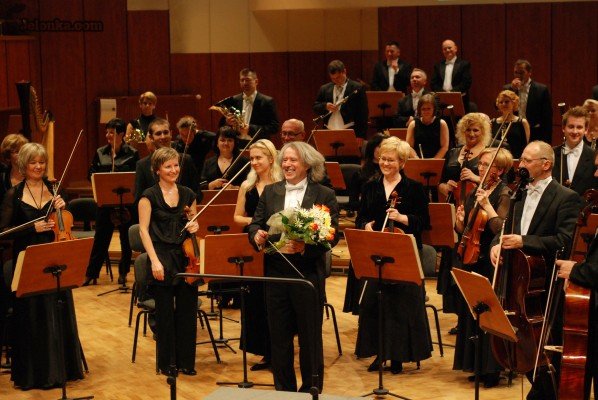 gitarowy-popis-wirtuozerii-w-filharmonii-dolnoslaskiej-30142