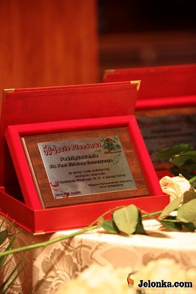 okragy-jubileusz-okraglaczka-feta-z-gwiazdami-30144