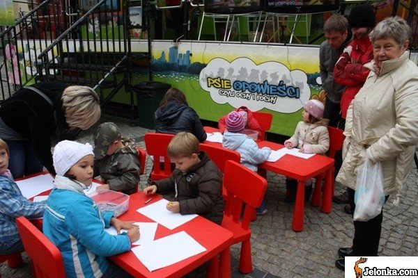 mali-jeleniogorzanie-w-rolach-prezenterow-telewizyjnych-30212