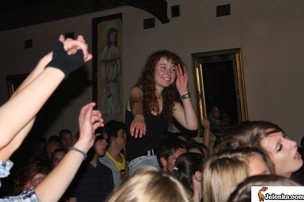 sza-w-orientexpressie-czyli-udany-koncert-happysad-30287