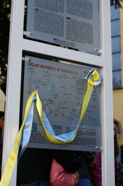 papieska-pamiatka-w-kowarach-30312