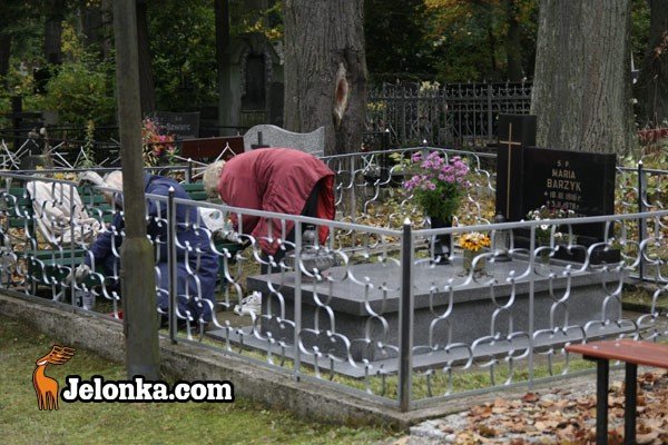 zblizaja-sie-zaduszki-sprzatamy-bo-pamietamy-30330