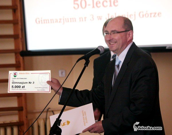 zota-rocznica-trojki-i-dwunastki-30389