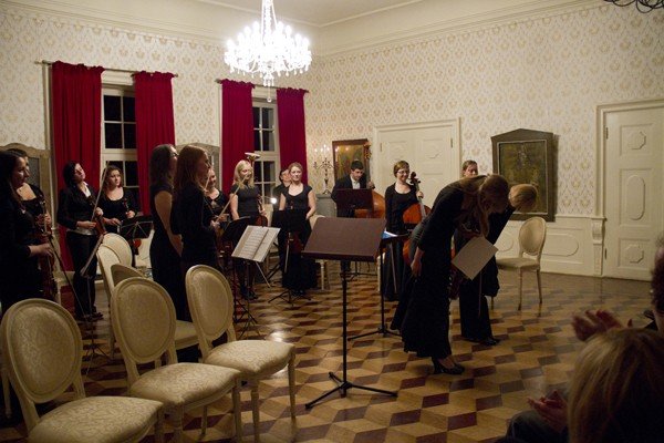 barokowe-i-wspoczesne-melodie-w-staniszowie-30408