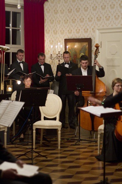 barokowe-i-wspoczesne-melodie-w-staniszowie-30408