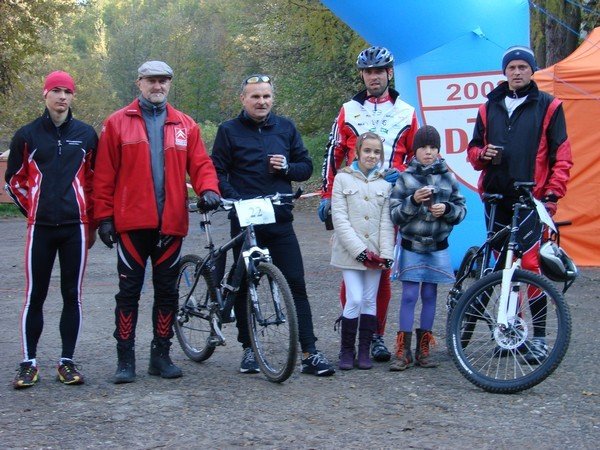 ruszyli-do-i-wyscigu-kolarskiego-pod-chojnikiem-30454