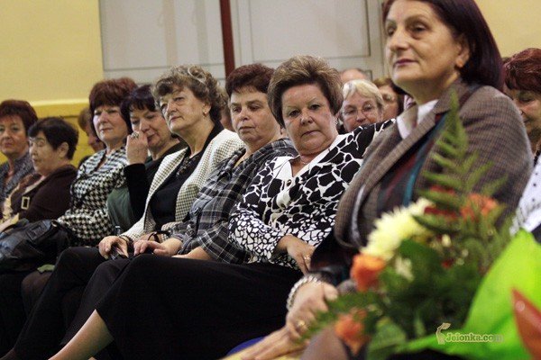 ksztaca-elity-w-jedynce-czas-na-jubileusz-30489