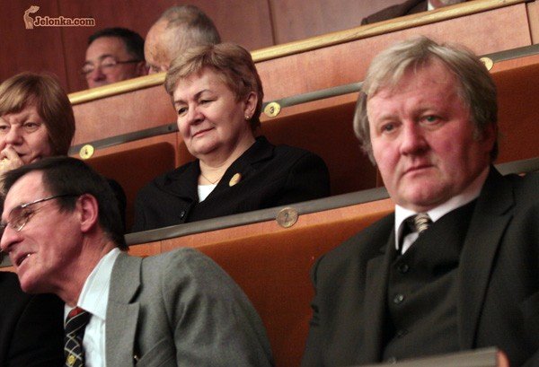 Wśród kandydatów do sejmiku jest Janusz Jędraszko (pierwszy z prawej), lider Jeleniogórskiego Stowarzyszenia Osób Bezrobotnych i inicjator niedoszłego do skutku referendum o odwołanie władz Jeleniej Góry. Startuje z Samo