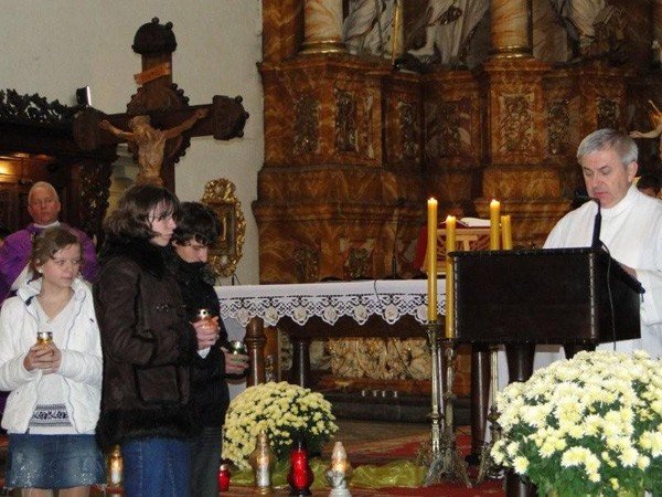 odeszli-na-wieczna-lekcje-pamieci-ludziom-szkoy-30603