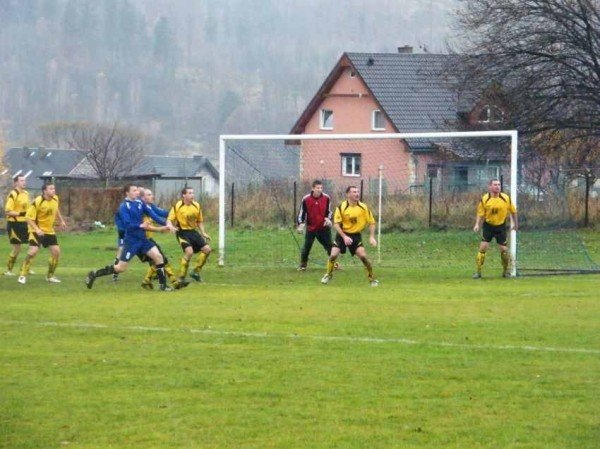 zwycieski-lotnik-okregowka-na-pometku-30643
