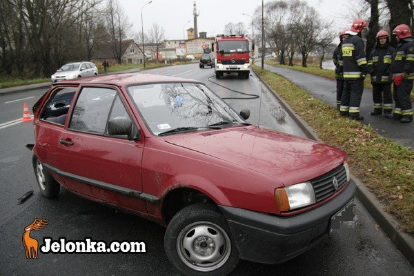mazda-w-volkswagena-polo-na-ulicy-wolnosci-30659