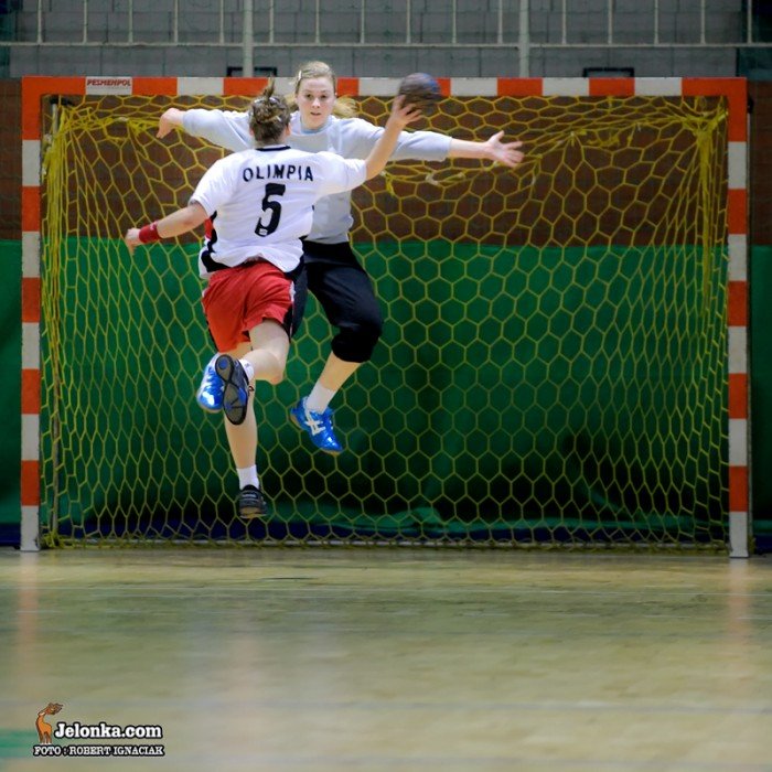 sensacja-w-hali-przy-zotniczej-30771
