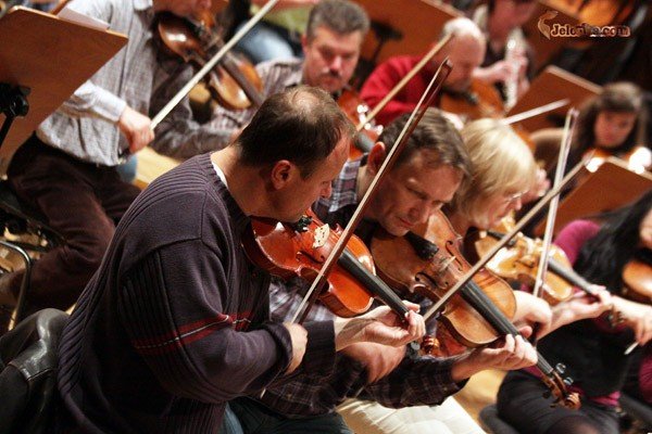 piotr-rubik-i-nasi-filharmonicy-zagraja-w-koszycach-30784