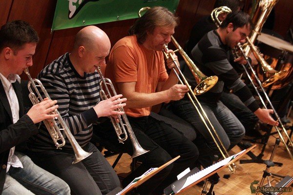 piotr-rubik-i-nasi-filharmonicy-zagraja-w-koszycach-30784