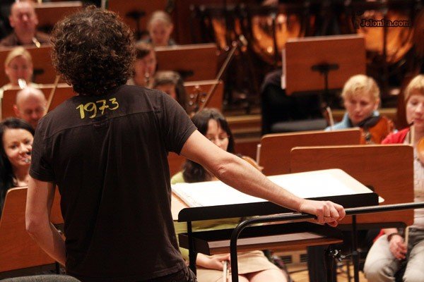 piotr-rubik-i-nasi-filharmonicy-zagraja-w-koszycach-30784