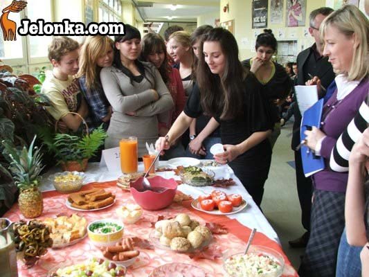 zamieniali-buy-na-brokuy-w-gastronomie-30843
