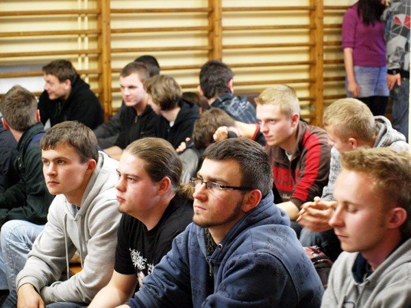 kandydat-wykadowca-bez-agitki-politycznej-30861