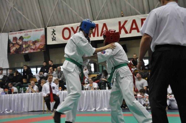 dobry-wystep-zawodnikow-oyamy-30925