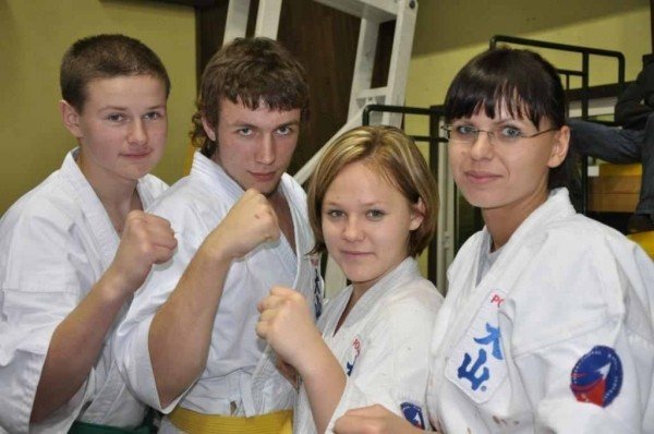 dobry-wystep-zawodnikow-oyamy-30925