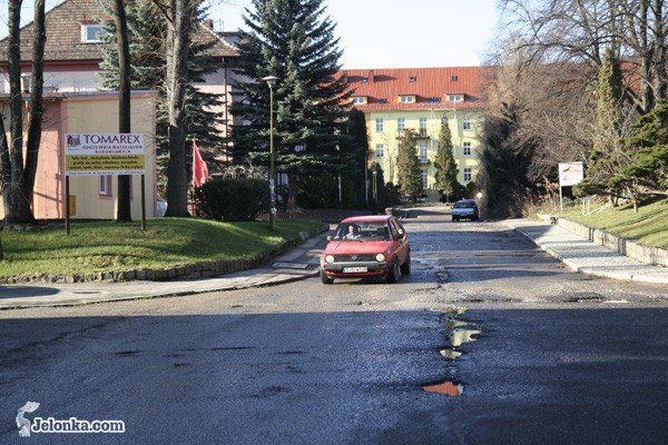 pod-jeleniami-z-dziurami-i-w-ciemnosciach-30956