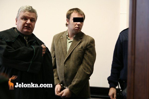 z-siekiera-na-lokatorow-agresor-usysza-wyrok-30979