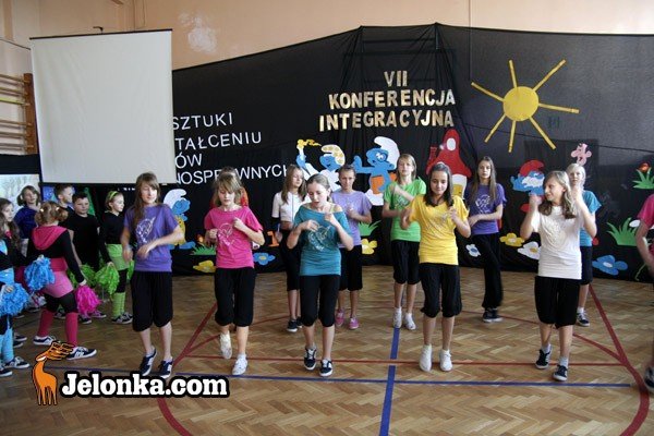 w-osemce-o-integracji-wiedza-prawie-wszystko-30991