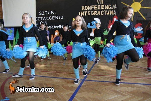 w-osemce-o-integracji-wiedza-prawie-wszystko-30991