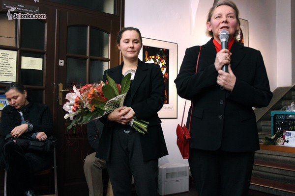 ujmujacy-szklany-swiat-i-nowe-nabytki-w-salach-mk-31008